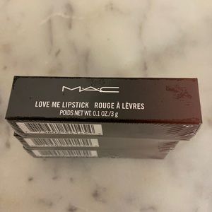 Mac Cosmetics Love Me Lipstick #411